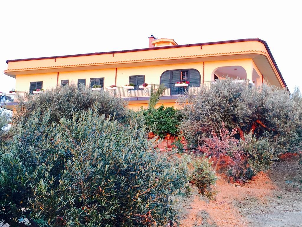 Villa Della Mimosa Alia Eksteriør bilde